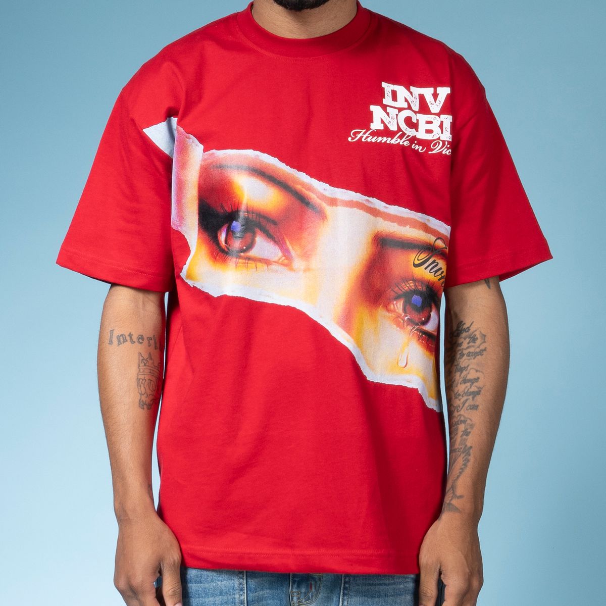 INVNCBL HUMBLE IN VICTORY - RED TEE