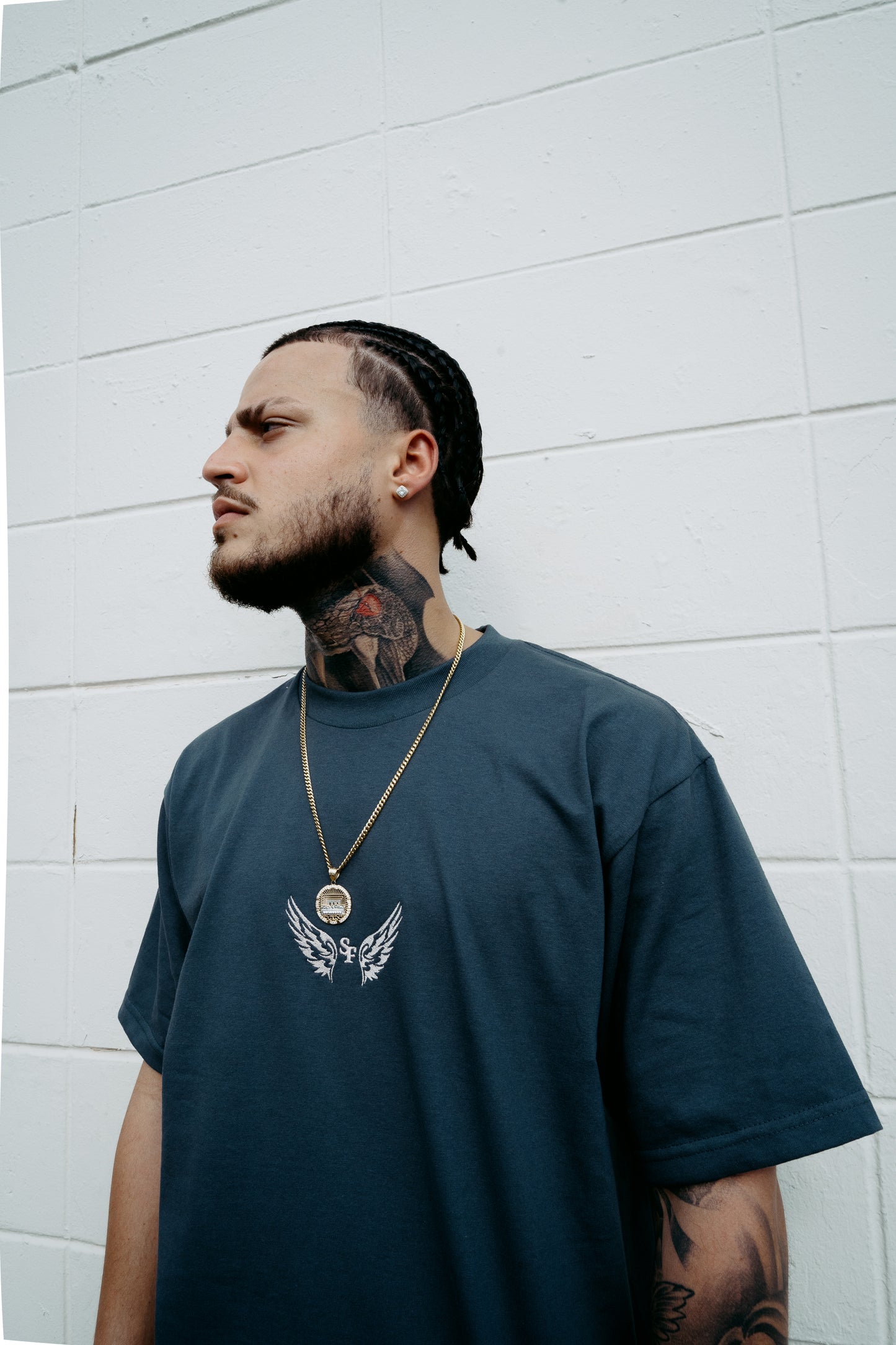 PROVIDING THE SUPPLY AT 00725 - GREY TEE