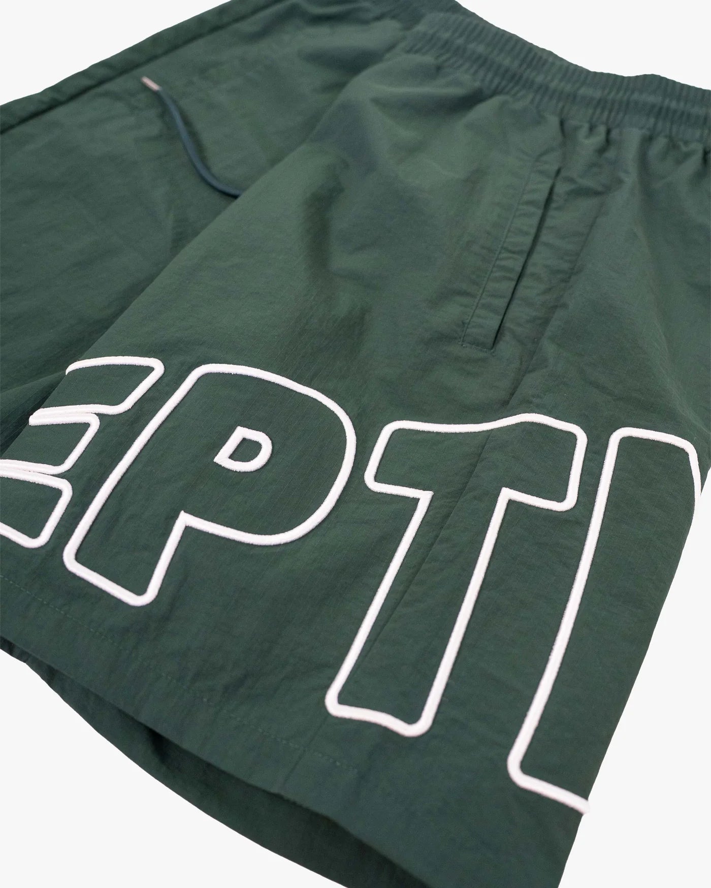EPTM LOGO SHORTS - GREEN