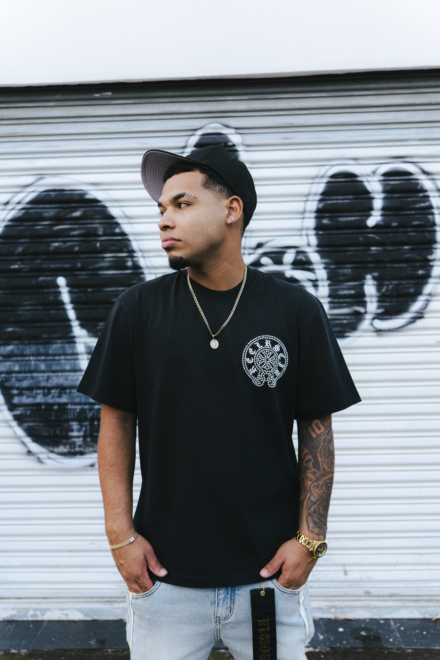 REELISTIK EMBLEM TEE - WASHED BLACK