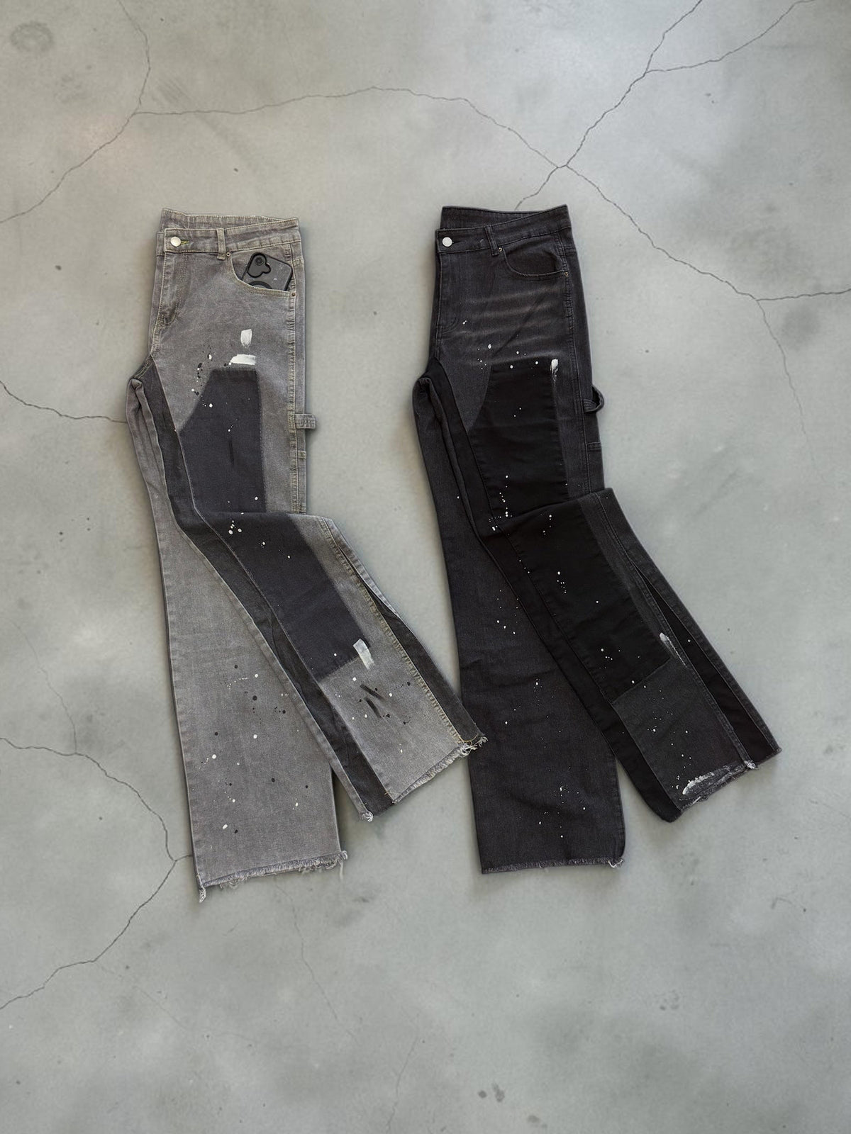 VISION PAINTED FLARE JEANS - GREY