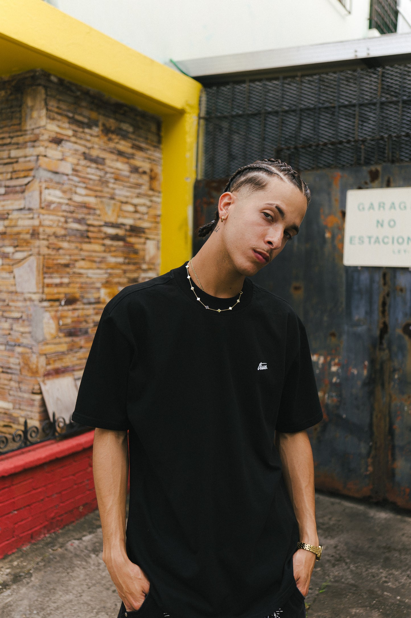 TRUE CURSIVE LOGO TEE - BLACK