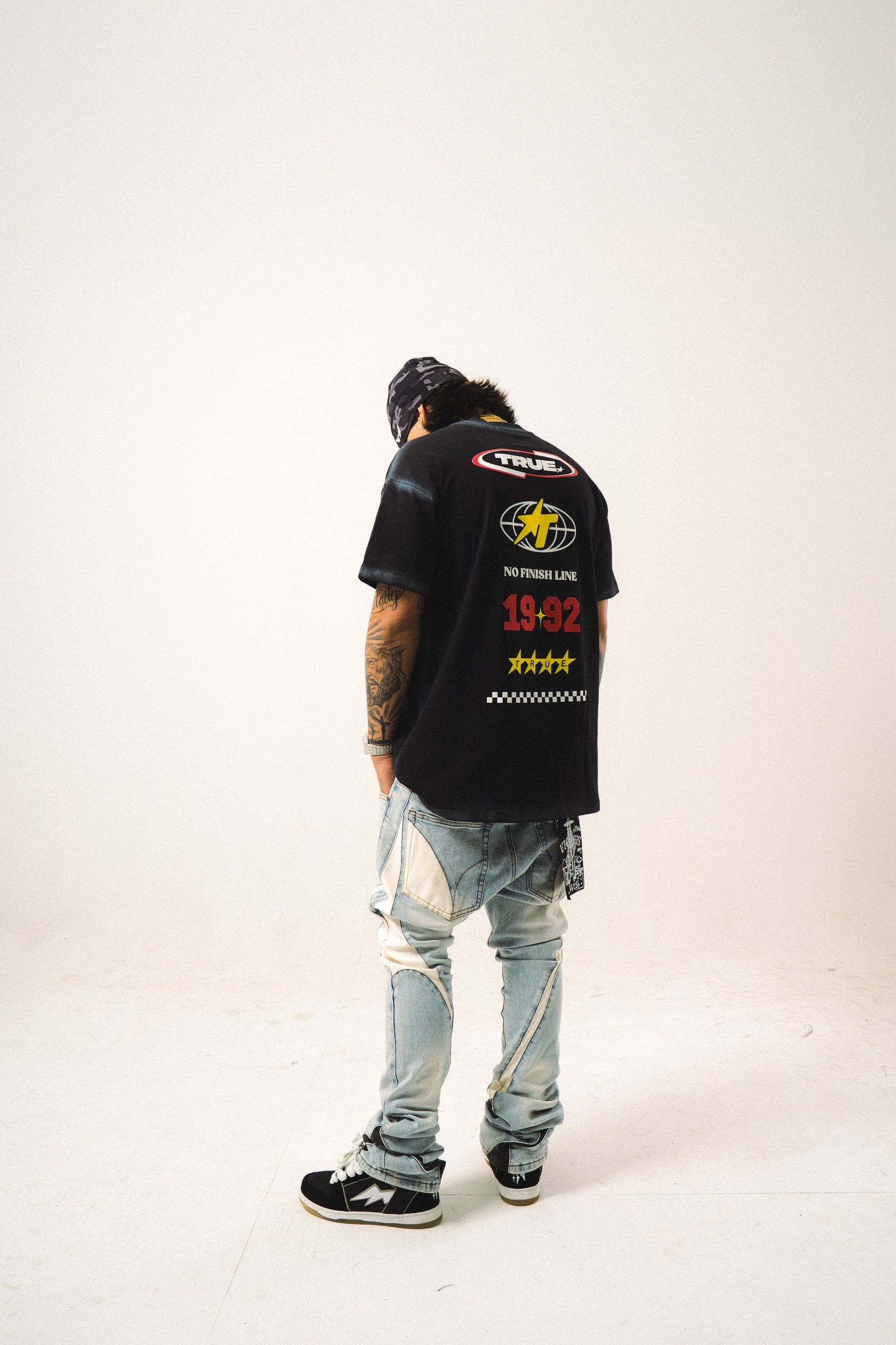 TRUE NO FINISH LINE TEE - BLACK
