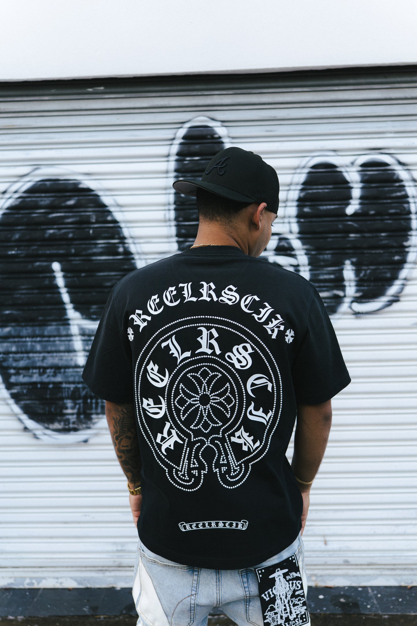 REELISTIK EMBLEM TEE - WASHED BLACK