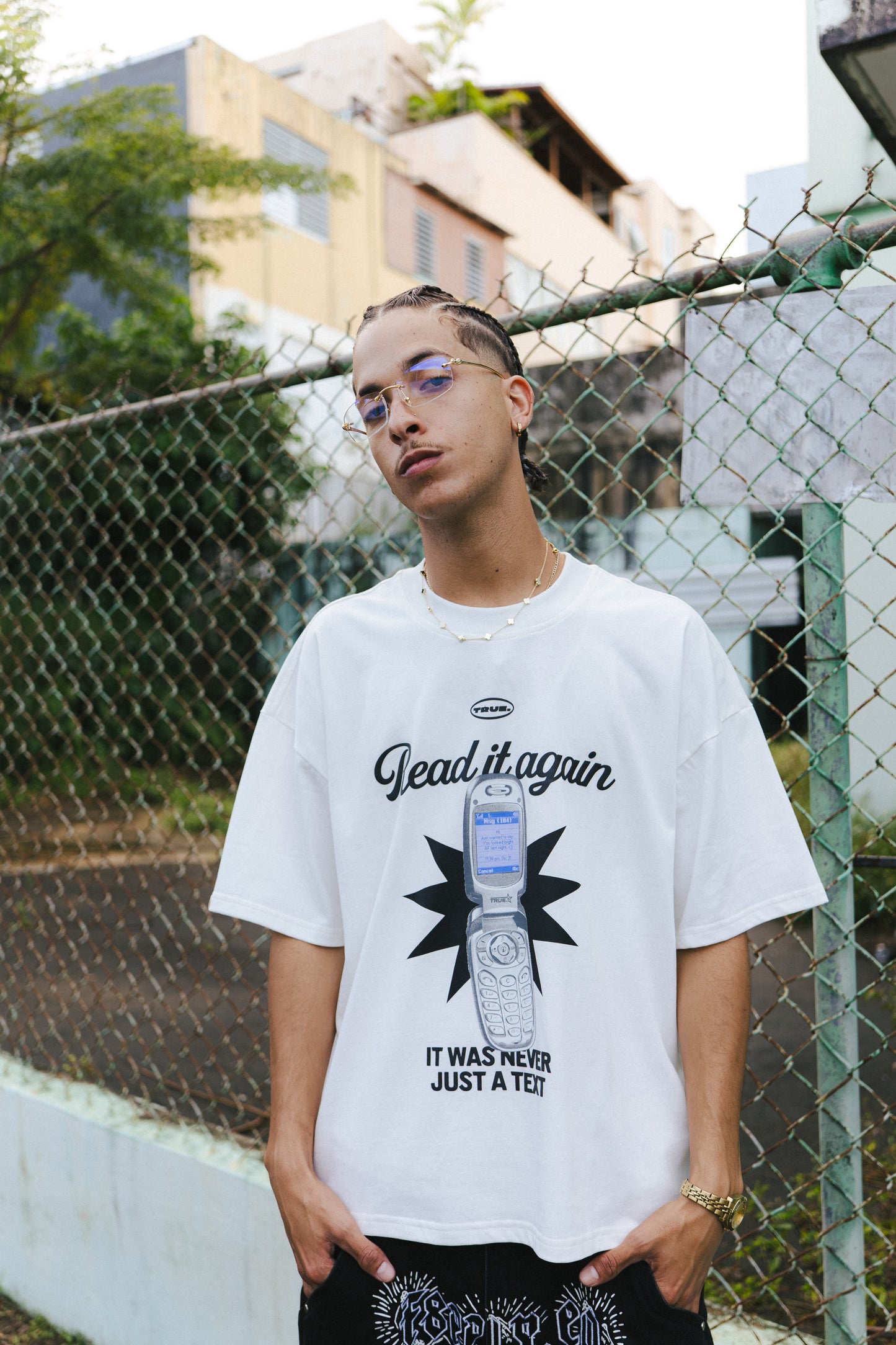 TRUE TEXT ME TEE - OFF WHITE