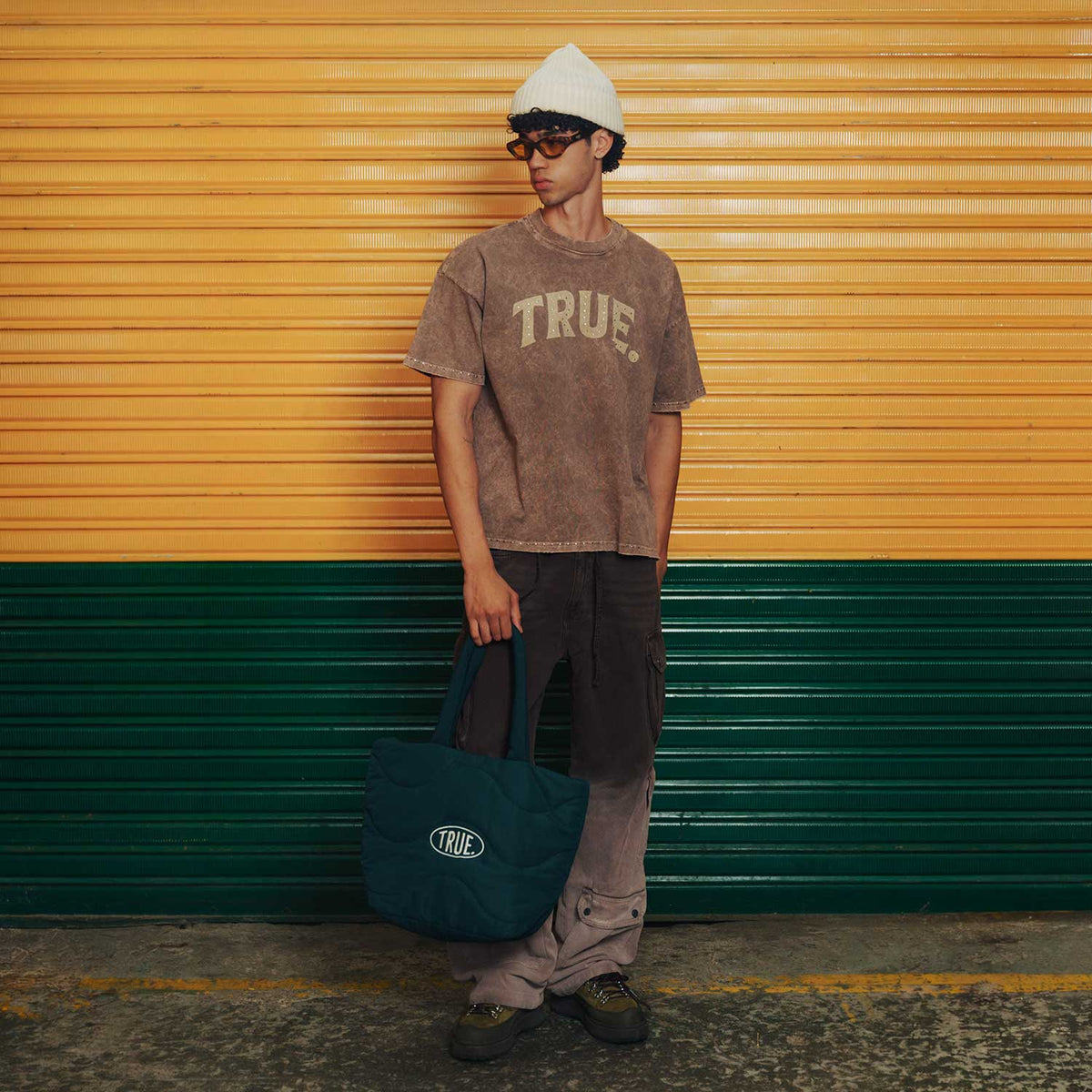 TRUE LATINO VINTAGE BOXY TEE - BROWN